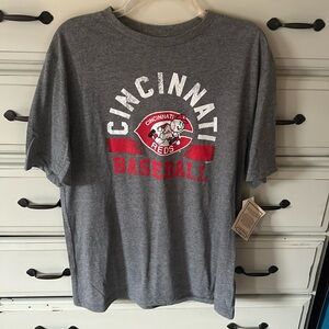 NWT Cincinnati reds t shirt